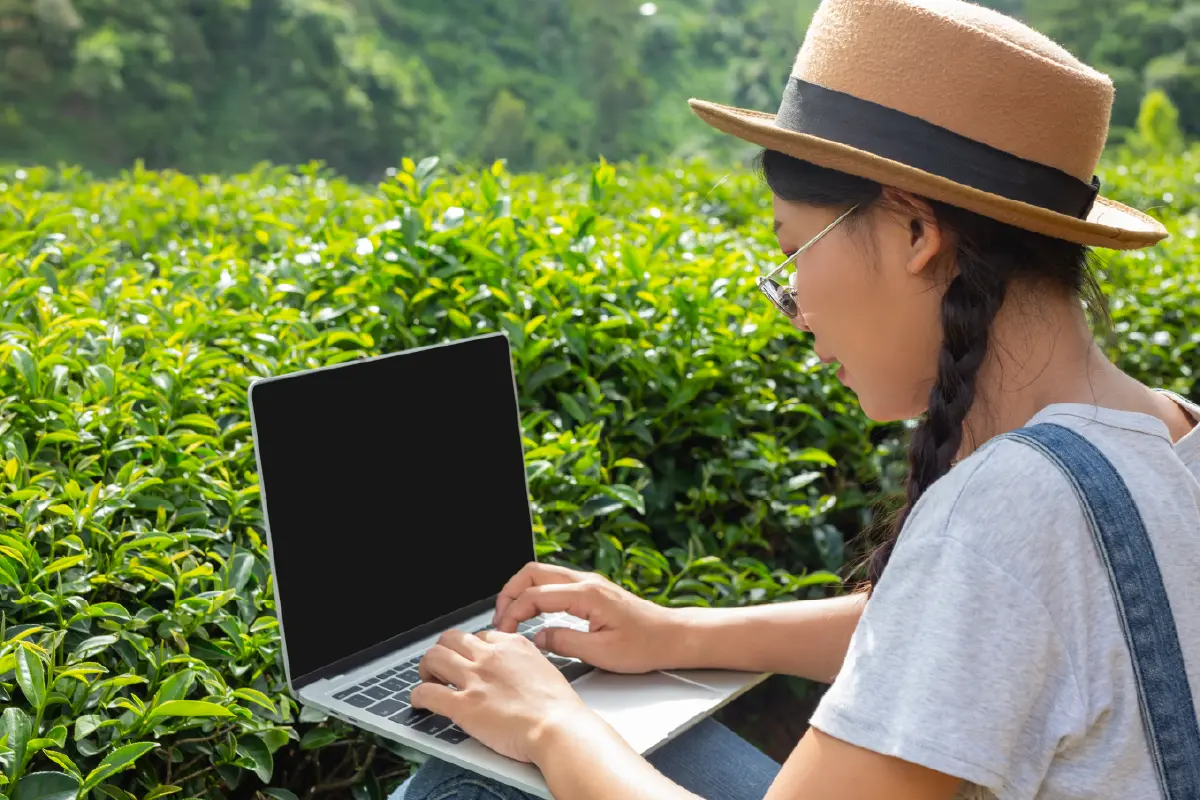 Top 5 Ways Japanese Companies Are Integrating AI & Culture